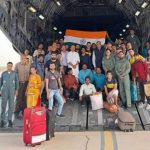 कर्नाटक विधानसभा चुनाव :पीएम मोदी ने शुरू किया 26 किमी लंबा रोड शो