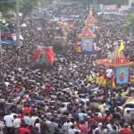 भगवान जगन्नाथ की रथ यात्रा : मुख्यमंत्री ने सोने से बनी झाड़ू से की छेरापहरा