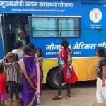 घोलेंग की महिलाएं तैयार कर रही महुआ के स्वादिष्ट लड्डू