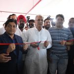 मुख्यमंत्री भूपेश बघेल ने अपने जन्मदिन के अवसर पर मल्टीलेवल पार्किंग में डेढ़ सौ फीट की लंबाई वाला केक काटा