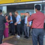 उपराष्ट्रपति जगदीप धनखड़ ने नए संसद भवन के गजद्वार पर फहराया तिरंगा, लोकसभा अध्यक्ष बिरला भी रहे मौजूद