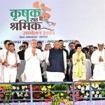 ईद : जुलूसे मोहम्मदी पर सर्व आस्था मंच ने की पुष्प वर्षा