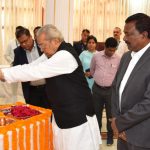 पुलिस की चेकिंग में राजधानी में लाखों की नकदी जब्त, किराना व्यापारी हिरासत में