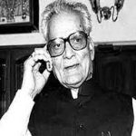 दो पेड़ों के तने में फंसकर तेंदुए की मौत, चार दिन तक तेंदुए की लाश फंसी रही