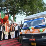 भारतीय नौसेना ने विफल की मालवाहक जहाज को हाईजैक करने की कोशिश, विदेशी जहाज को बचाया
