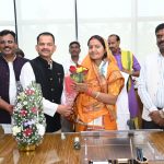 मुतवंडी में पुलिस व नक्सलियों के बीच मुठभेड़, क्रॉस फायरिंग में एक छह माह की बच्ची की मौत , बच्ची की मां और दो जवान भी घायल