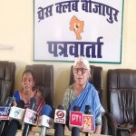 तेजस्वी प्रकाश ने ब्लैक साड़ी में ढाया कहर