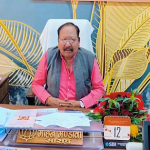 बीमार बच्चों का हालचाल जानने सुबह पांच बजे कलेक्टर पहुंचे जिला अस्पताल