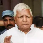 कवर्धा : अनियंत्रित यात्री बस खेत में पलट गई, 15 यात्री घायल, 6 की हालत गंभीर