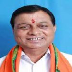 ग्रामीण के अपहरण और हत्या में शामिल दो इनामी महिला नक्सलियों को पुलिस ने किया गिरफ्तार