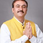 ऑपरेशन के बाद गई महिला की आंखों की रोशनी, उपभोक्ता फोरम ने डॉक्टर पर 8 लाख छतिपूर्ति और 2 लाख का लगाया जुर्माना