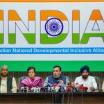 वन विभाग ने की कार्रवाई , पैंगोलिन खाल, बम, जंगली सूअर के दांत और जबड़े के साथ शिकारी गिरफ्तार