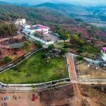 एयरपोर्ट से लौटते समय चलती हुई बैटरी गाडी में लगी आग, बाल-बाल बचा युवक