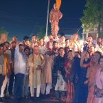 शव यात्रा की गाड़ी को ट्रक ने मारी टक्कर, पत्नी का शव लेकर जा रहे पति समेत तीन की मौत; छह घायल