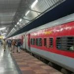 नारायणपुर: अबूझमाड़ में पुलिस और नक्सलियों के बीच बड़ी मुठभेड़,चार नक्सलियों को अब तक मार गिराया