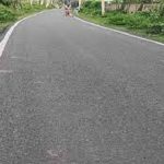 गरियाबंद हाई स्कूल खेल का मैदान बन गया है आवागमन का मुख्य मार्ग