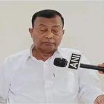 BSP में हादसा : स्टैंपिंग मशीन से उछलकर 15 फीट ऊंची केबिन पर फंसी रेल पटरी, केबल में लगी आग से मची अफरा-तफरी