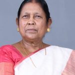 कांग्रेस नेता नितिन पोटाई के घर खिला ब्रम्हकमल,दुर्लभ फूल को देखने लगा तांता