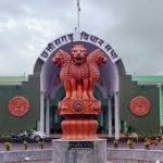 तीन नोटिस के बाद विधायक देवेंद्र यादव पहुंचे बलौदाबाजार , पुलिस कर रही पूछताछ