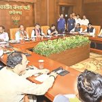 इटावा में बड़ा सड़क हादसा; डबल डेकर बस कार से टकराकर खाई में गिरी, 6 की मौत 25 घायल