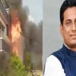 विधानसभा परिसर में पूर्व प्रधानमंत्री राजीव गांधी की जयंती पर पुष्पांजलि की गई अर्पित