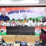 केंद्रीय राज्य मंत्री तोखन साहू ने भूतेश्वरनाथ मंदिर में किया दुग्धाभिषेक, की प्रदेशवासियों के खुशहाली और छत्तीसगढ़ के तरक्की की कामना