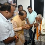 मजहर खान के पोल्ट्री फार्म में बन रहा था मां बम्लेश्वरी का प्रसाद, खाद्य विभाग ने मारा छापा