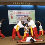 अवैध कब्जा और धार्मिक स्थल पर तोड़फोड़ को लेकर ग्रामीणों ने घेरा एसडीएम दफ्तर
