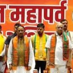 कांग्रेस का मौन प्रदर्शन : रायपुर में नेता प्रतिपक्ष, बिलासपुर में PCC चीफ ने दिया धरना,बोले -प्रदेश में महिलाएं सुरक्षित नहीं