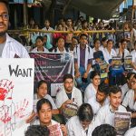 कोलकाता दुर्गा उत्सव : कैसे मेट्रो की तरह सजाया गया दुर्गा पंडाल, क्रिएटिविटी देख लोग रह गए हैरान