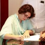 Barabanki News: रेस्टोरेंट में दिनदहाड़े थूककर तंदूर में रोटी बना रहा था शख्स, डर्टी वायरल वीडियो देख खड़े हो जाएंगे रोंगटे