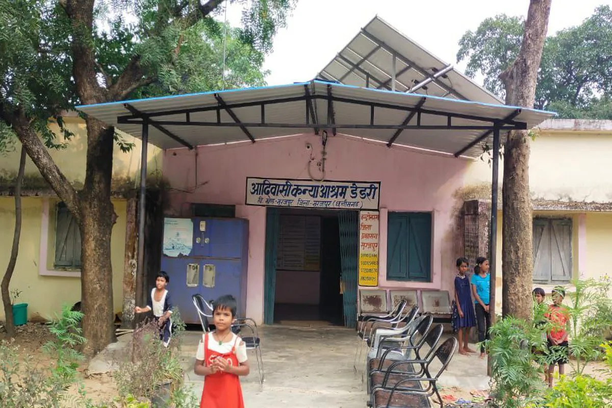 सूरजपुर  के आदिवासी कन्या आश्रम की 9 वर्षीय छात्रा की मौत