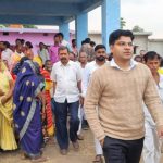 धान खरीदी केंद्र में घुसकर भालू ने मजदूर पर किया हमला, घायल को ले जाया गया अस्पताल, वन विभाग की टीम मौके पर