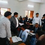 Mahakumbh: 100 वाली थाली 400, 200 वाला रूम 4000 में, मेले में उमड़ी भीड़ तो दुकानदारों ने बढ़ाए 10-20 गुना दाम