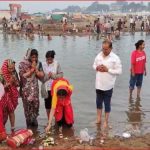 आज का राशिफल 12 फरवरी : जानें किन राशियों के लिए सूर्य और चंद्रमा का गोचर बना रहा शुभ योग,क्या कहता है आज आपका भविष्य