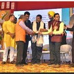 आज का पंचांग 3 फरवरी : आज बसंत पंचमी, जानें सरस्वती पूजन का शुभ मुहूर्त