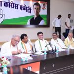 पार्षद आकाश तिवारी की आज कांग्रेस में वापसी हुई,प्रदेश प्रभारी सचिन पायलट ने गमछा पहनाकर किया स्वागत
