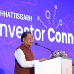 पटवारी ने किसान से लिया घुस,वीडियो हुआ वायरल, ग्रामीणों ने SDM से की शिकायत