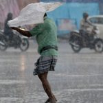 Gujarat Fire Update : बनासकांठा में पटाखा गोदाम में कई धमाके, भीषण आग लगने से 18 मजदूरों की जलकर मौत