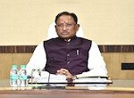 मॉडल Ruchi Gujjar कान्स 2025 में पीएम मोदी की फोटो वाला नेकलेस पहन मचाई सनसनी