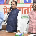 जी-7 समिट के मंच पर भारतीय कला की चमक : PM मोदी ने भेंट किया Kashmir का सोने के पत्तों से तैयार ‘पेपर मैशी बॉक्स’