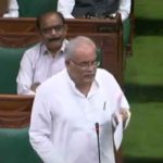 दिल्ली से मुंबई जाने वाली फ्लाइट में दो महिलाओं में ऐसी हुई लड़ाई कि मच गया हड़कंप, पायलट को लौटना पड़ा वापस