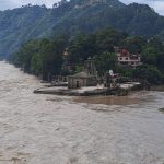 हिमाचल में बारिश ने मचाई आफत …ऐतिहासिक पंजवक्त्र महादेव मंदिर तक पहुंचा ब्यास नदी का पानी