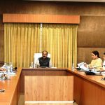 रेलवे स्टेशन के पार्किंग में गौमांस पकाते पकड़ाए दो युवक, स्थानीय लोगों में आक्रोश
