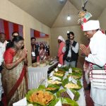 राष्ट्रपति मुर्मू ने जनजातीय संस्कृति व शिल्प को दर्शाते स्टॉलों का अवलोकन किया,पारंपरिक अखरा एवं देवगुड़ी के मॉडल में देवताओं की आराधना भी की