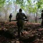 भैरमगढ़ मुठभेड़ में घायल 3 जवानों को रायपुर लाया गया,कल 12 माओवादियों को किया गया था ढेर