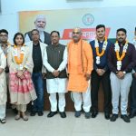 Sanchar Saathi APP: सरकार ने हटाई संचार साथी एप के प्री-इंस्टॉलेशन की अनिवार्यता , दूरसंचार मंत्रालय ने X पर किया पोस्ट