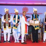 IndiGo Flight: कुवैत से दिल्ली आ रही इंडिगो विमान को हाईजैक करके बम से उड़ाने की धमकी, अहमदाबाद में इमरजेंसी लैंडिंग