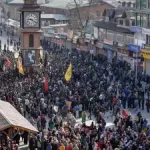 Accident : उन्नाव में एक्सप्रेसवे पर भीषण बस-ट्रक टक्कर, 3 की मौत, 31 घायल