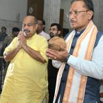 धूमधाम से मनाया गया सिंधी भाषा दिवस , साहित्यकारों और समाजसेवियों का हुआ सम्मान